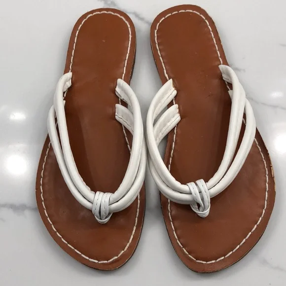 Bernardo Shoes Bernardo Miami Thong Sandal Size Poshmark